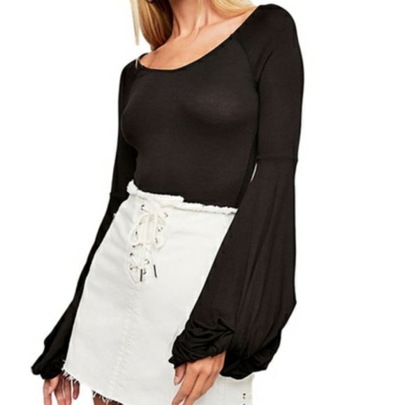 Free People Tops - Free People To The Tropics Rayon Top Small NWT
